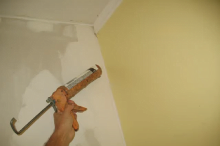 how to caulk drywall